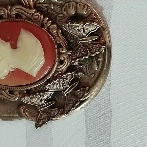 VTG Rare Resin Cameo Brooch Large - Picture 4 of 8